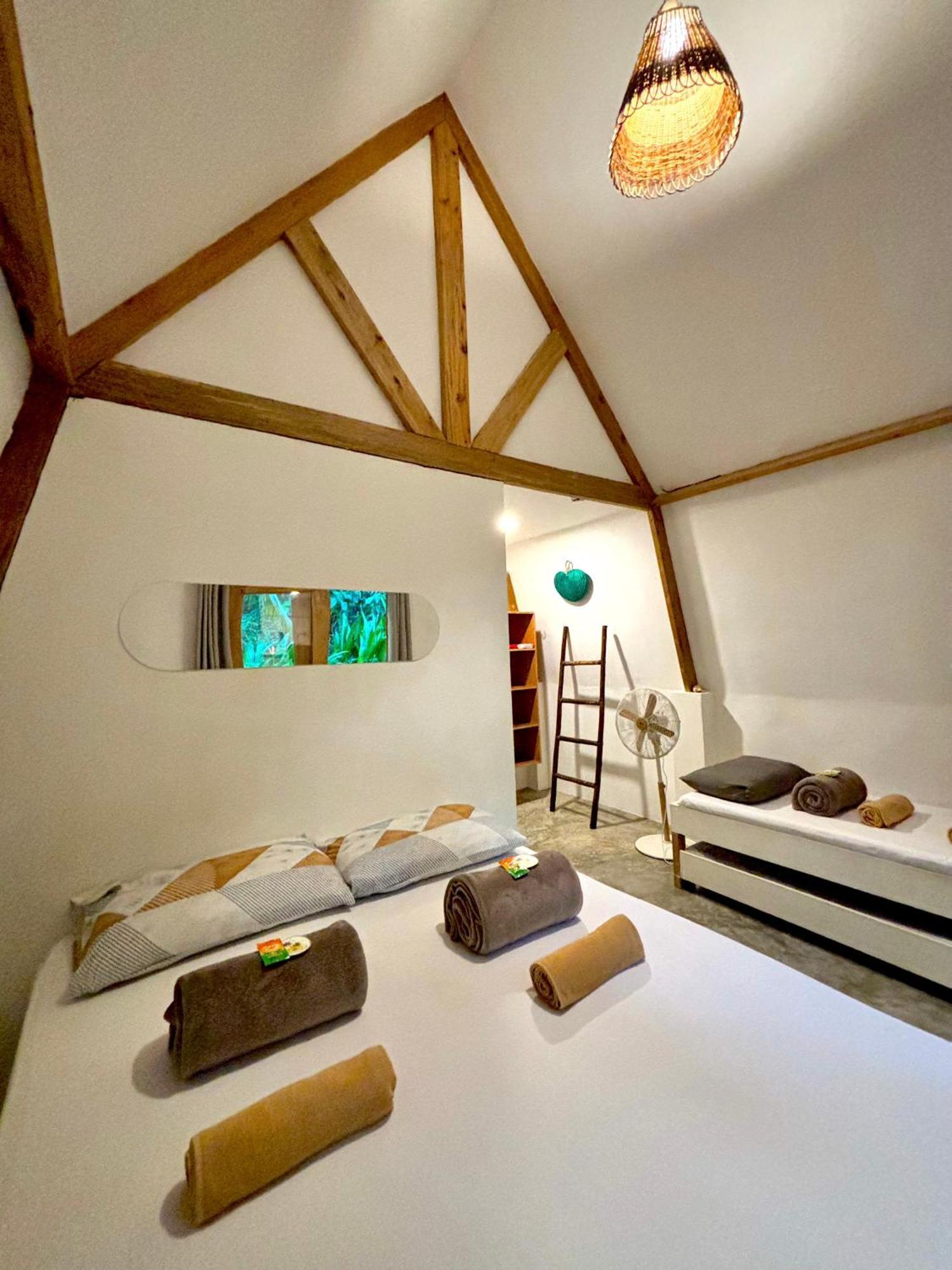 Triangle Palms Siargao Villa เจเนอรัลลูนา ภายนอก รูปภาพ