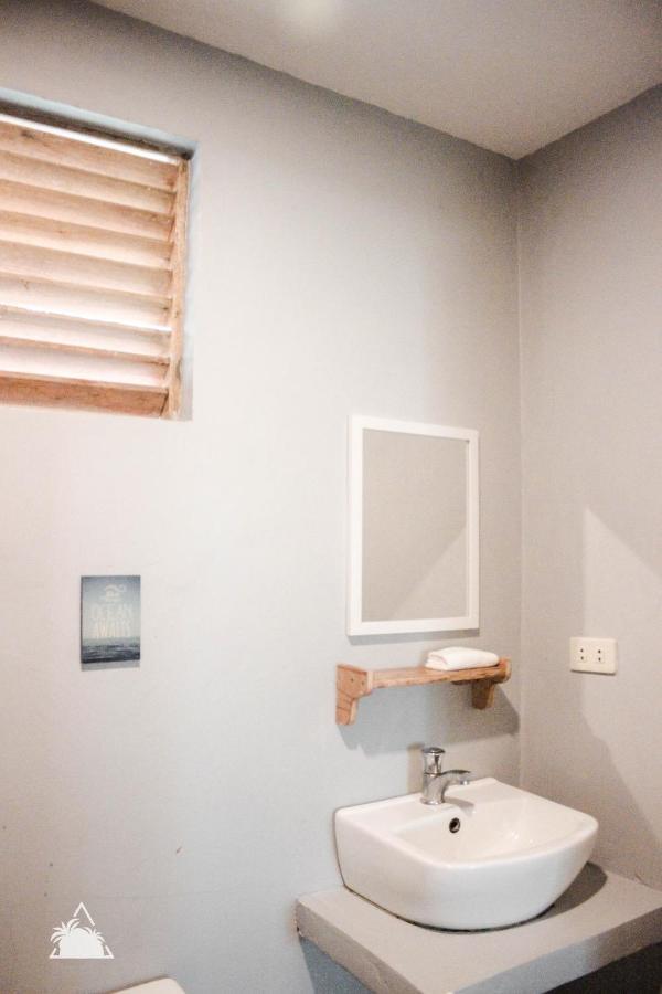 Triangle Palms Siargao Villa เจเนอรัลลูนา ภายนอก รูปภาพ